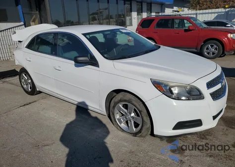 2013 Chevrolet Malibu Ls z USA, uszkodzony, nr VIN 1G11B5SAXDF228259